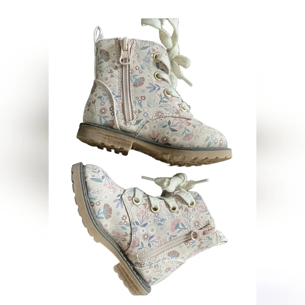 Cat & Jack floral combat boots, 6